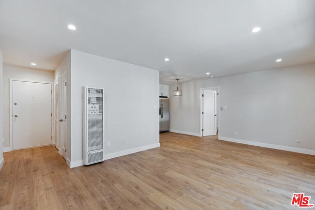 property at 2232 W 24th St