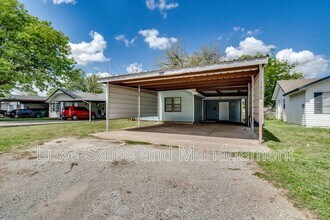 1005 SW 63rd St in Oklahoma City, OK - Building Photo - Building Photo