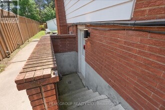 4210 Briarwood Ave in Niagara Falls, ON - Building Photo - Building Photo