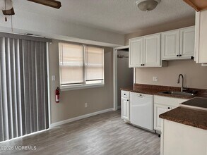 24 Anchor Rd in Barnegat Township, NJ - Building Photo - Building Photo