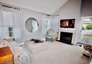 1 Pendleton Ct in Bedminster, NJ - Building Photo - Building Photo