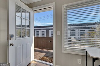 1040 Herndon St NW, Unit A in Atlanta, GA - Building Photo - Building Photo