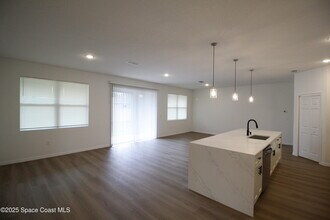 432 Garvey Dr SW in Palm Bay, FL - Building Photo - Building Photo