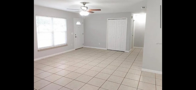 2749 Sweet Springs St in Deltona, FL - Foto de edificio - Building Photo