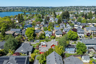 2321 N 61st St in Seattle, WA - Building Photo - Building Photo