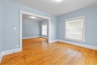 35 Auburn Ave in Utica, NY - Building Photo - Building Photo