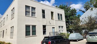 2905 Albany St in Houston, TX - Building Photo