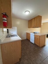 726 W College Ave in State College, PA - Foto de edificio - Building Photo