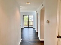 1025 Plantation Dr W photo'