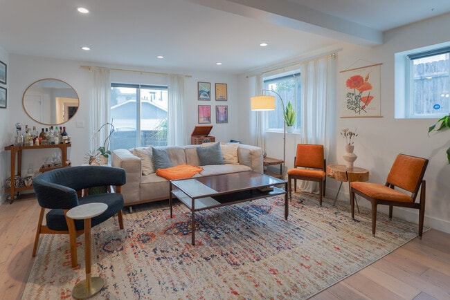 446 N Commonwealth Ave, Unit #3 in Los Angeles, CA - Foto de edificio - Building Photo