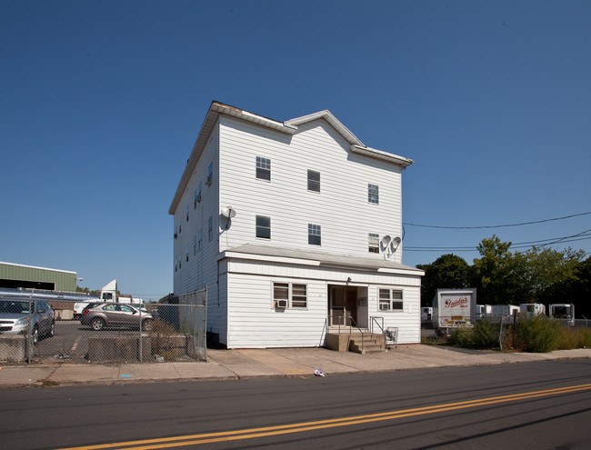 30 Dwight St in New Britain, CT - Building Photo - Building Photo