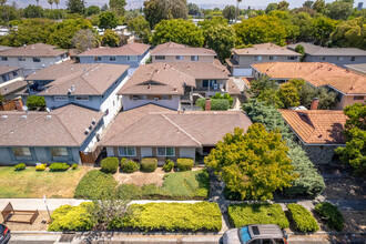 1354 Essex Way in San Jose, CA - Building Photo - Building Photo