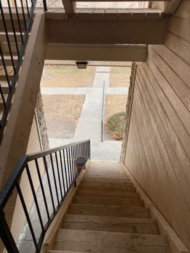 1074 S Dearborn St in Aurora, CO - Building Photo - Building Photo