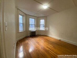 1195 Boylston St in Boston College, MA - Building Photo - Building Photo