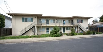645 Elm St in Redwood City, CA - Building Photo