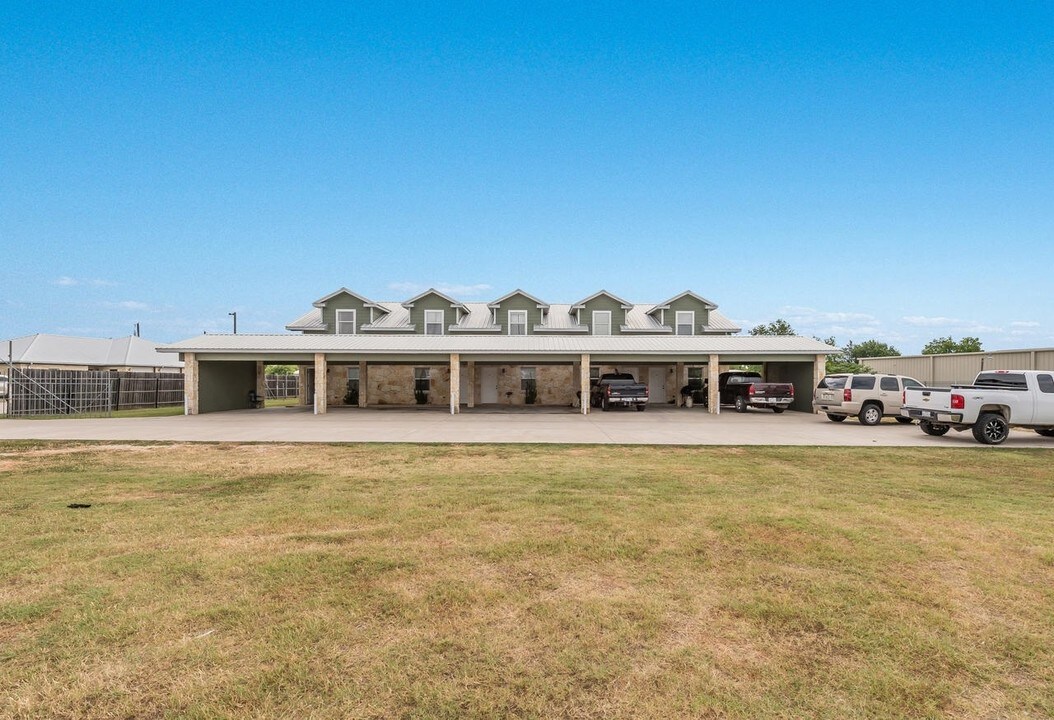 5906 Gholson Rd in Waco, TX - Building Photo