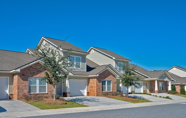 Toro Ridge Apartment Homes in Spanish Fort, AL - Foto de edificio - Building Photo