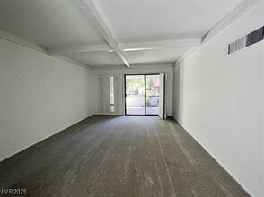 3452 Pino Cir in Las Vegas, NV - Building Photo - Building Photo