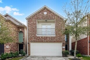 17115 Amarose Dr in Houston, TX - Building Photo
