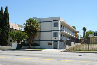 972 S Wilton Pl in Los Angeles, CA - Building Photo - Building Photo