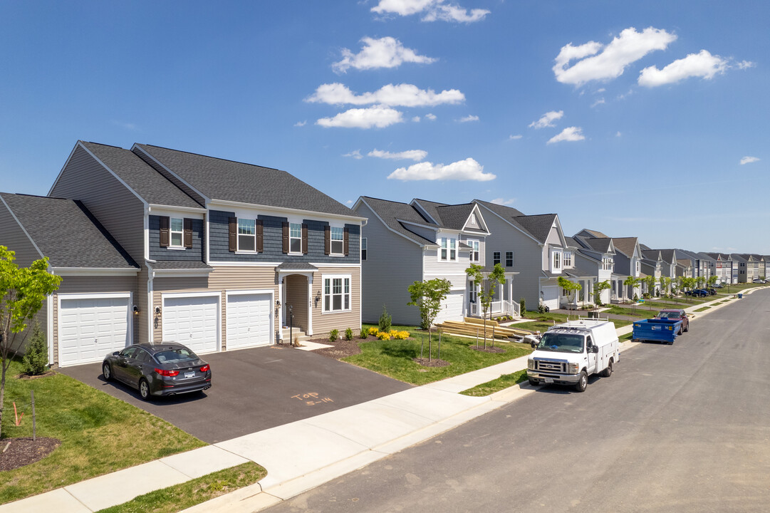 Hermitage in Berryville, VA - Building Photo