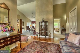 193 Hawthorne Ct in Wyomissing, PA - Building Photo - Building Photo