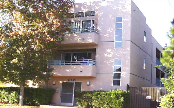 14545 Hart St in Van Nuys, CA - Building Photo - Building Photo