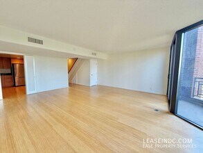 1099 22nd St NW in Washington, DC - Building Photo - Building Photo