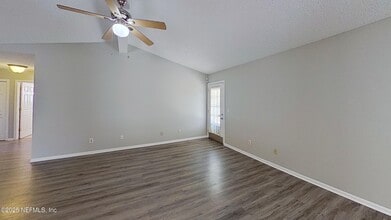 1639 Spring Branch Dr W in Jacksonville, FL - Building Photo - Building Photo