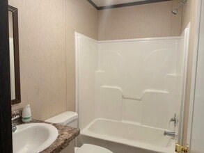 5700 Bell Rd in Montgomery, AL - Building Photo - Building Photo