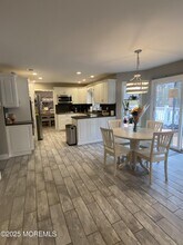 11 Walnut Ct in Matawan, NJ - Building Photo - Building Photo