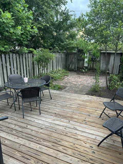 property at 513 E Gordon St