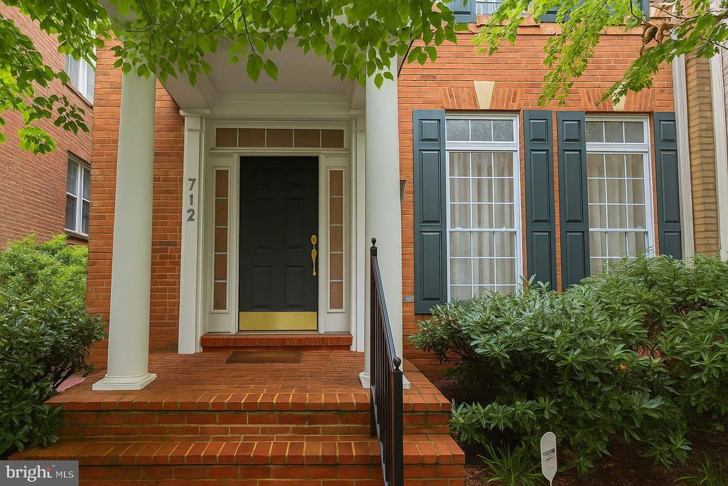 712 Ridgemont Ave in Rockville, MD - Building Photo