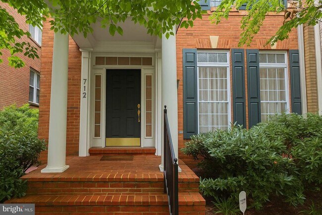 property at 712 Ridgemont Ave