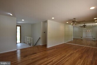 4015 Heathfield Rd in Rockville, MD - Building Photo - Building Photo