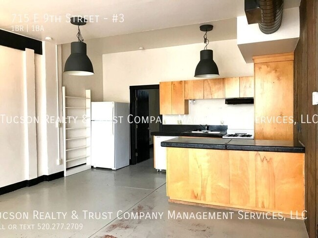 715 E 9th St in Tucson, AZ - Foto de edificio - Building Photo