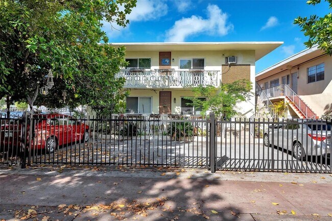 property at 626 Meridian Ave