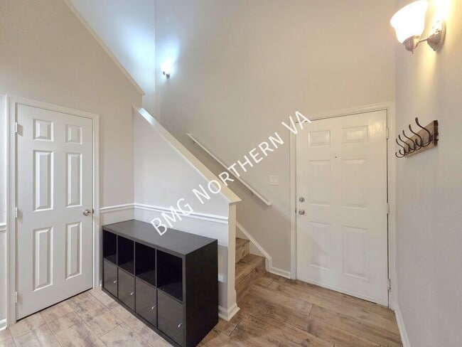 46630 Drysdale Terrace in Cascades, VA - Building Photo - Building Photo