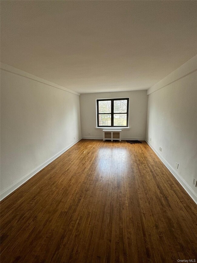 59 Old Mamaroneck Rd in White Plains, NY - Building Photo - Building Photo