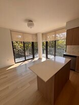 2596 NE 182nd Ter, Unit A2 in North Miami Beach, FL - Building Photo