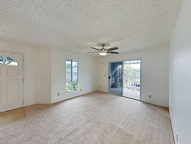94-820 Lumiauau St-Unit -J204 in Waipahu, HI - Building Photo - Building Photo