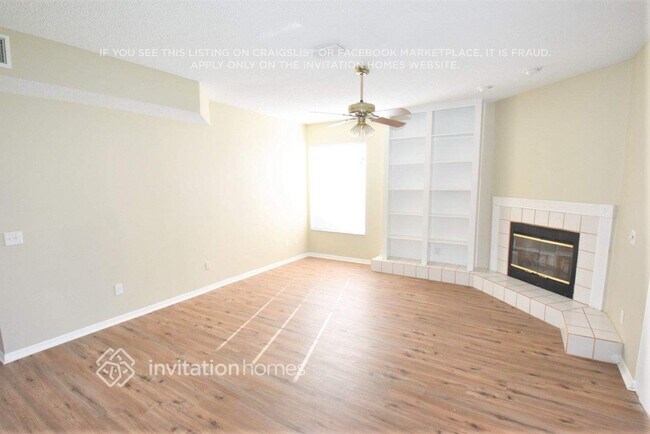 11424 Glenmont Dr in Tampa, FL - Foto de edificio - Building Photo
