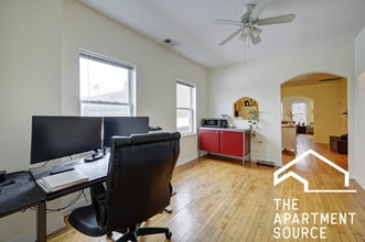 882 N Marshfield Ave, Unit 3F in Chicago, IL - Foto de edificio - Building Photo