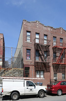 481 Montgomery Street in Brooklyn, NY - Building Photo