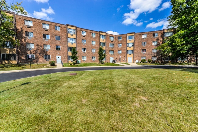 property at 1475 Rebecca Dr