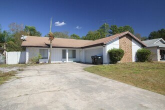 7741 Danu Dr in Orlando, FL - Building Photo - Building Photo