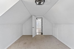 4865 Hampshire Ave in Norfolk, VA - Building Photo