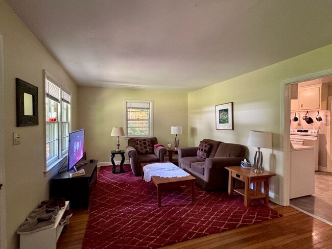 403 Smith Ave in Chapel Hill, NC - Building Photo - Building Photo