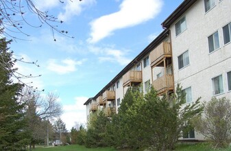 St Paul/Desjardins Apartments in St Paul, AB - Building Photo - Building Photo