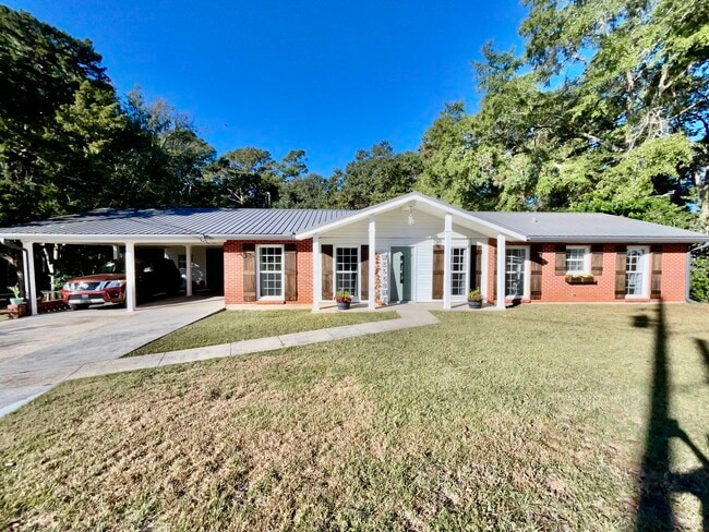 property at 5 Goff St